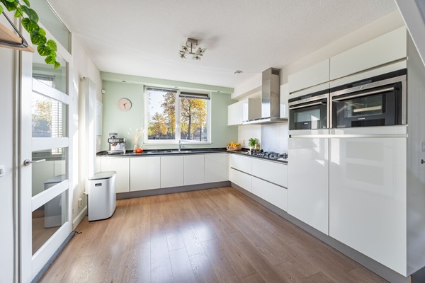 Medium property photo - Vlietpolderstraat 12, 2493 WG Den Haag